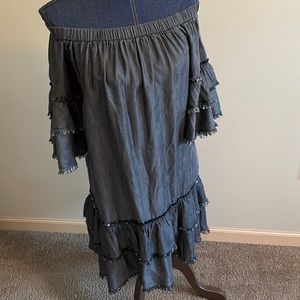 NWOT Elan Off the Shoulder Raw Hem Tiered Dress